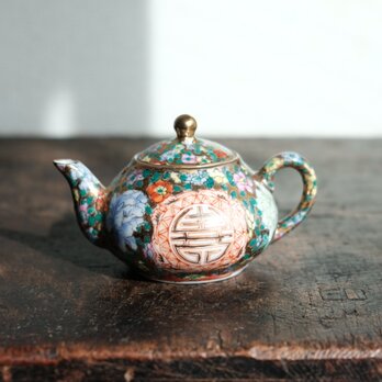 花と漢字◆中国産　色絵金彩小ぶりな急須　煎茶茶器　チャイナレトロ　シノワズリ　寿　金の画像
