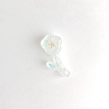 ガラスのお花のピンブローチ(ミントグリーン)の画像