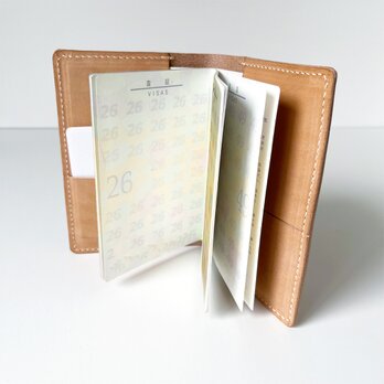 革を楽しむ本ヌメ革パスポートケース　1枚革仕立てのパスポートカバー　トラベル　旅行　B7サイズ　送料無料　nfl　pstの画像