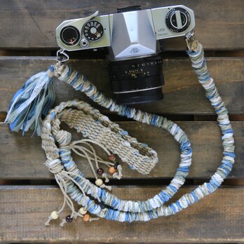 テープヤーンの麻紐ヘンプカメラストラップ-くすみブルーグリーン（2重リング）の画像
