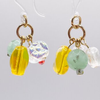 プレナイト＆ローズクォーツのキラキラ天然石ピアス（イヤリング/チャーム）｜k-013の画像