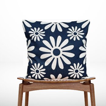 森のクッション flower design back navy blue   –ヒノキの香り－の画像
