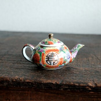 花と漢字◆中国産　色絵金彩小ぶりな急須　煎茶茶器　チャイナレトロ　シノワズリ　寿　金　＃6の画像