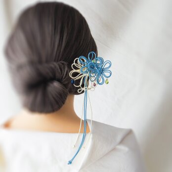 飾り結びかんざし「宵ひそか」（縹×アイボリー）【軽量】浴衣・着物・フォーマルの和装ヘアに。