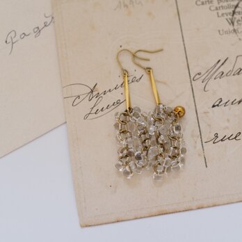 water drop pierceの画像