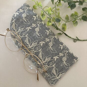 ハンドメイドリネンブルー花とリーフ刺繍メガネケース金沢エンブロイダリー実花刺繍の画像
