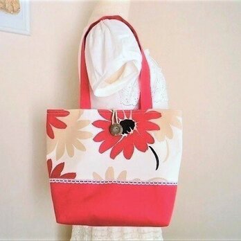 赤い花柄トートバッグ