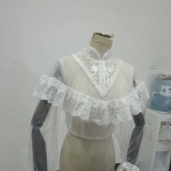 高品質！ウエディングドレス ハイネック 可憐な花刺繍のトップス ボレロ 結婚式 花嫁の画像