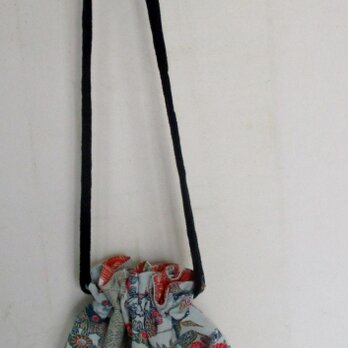 ７２６６　花柄の着物で作ったショルダー型巾着袋　＃送料無料の画像