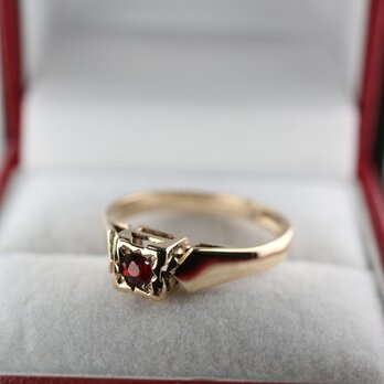 極上 英国 イギリス ビンテージ ゴールド リング 指輪 レディース 天然 ガーネット 純金率 375 宝石 J92の画像