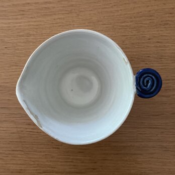 白い小鉢(瑠璃持ち手)の画像