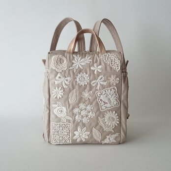 motif lace daypack [beige]の画像