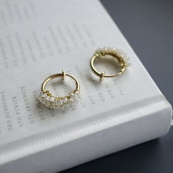 Half moon pierce , vintage clearの画像