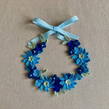 レース編み＊青いお花の首飾りの画像