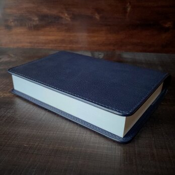 《四六判サイズ》レザーブックカバー（Navy）の画像