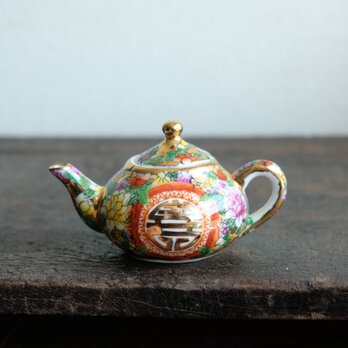 花と漢字◆中国産　色絵金彩小ぶりな急須　煎茶茶器　チャイナレトロ　シノワズリ　寿　金　＃6の画像