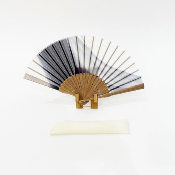 絵絹扇子　日本の京都の職人が手仕事で制作　透け感を楽しめる涼やかな仕上がり　プレゼントに最適 #05の画像