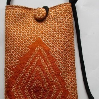 ７３０５　絞りの羽織で作ったスマホポーチ　＃送料無料の画像