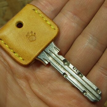 肉球刻印のキーカバー　プエブロイエロー