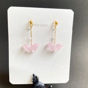 « rococo » 蝶とローズクォーツの揺れるノンホールピアス　桜ピンク ac/791の画像