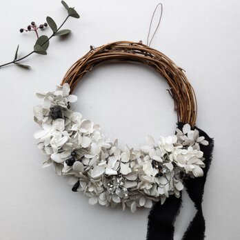 黒パールグレーのハーフリース　プリザーブドフラワー　紫陽花