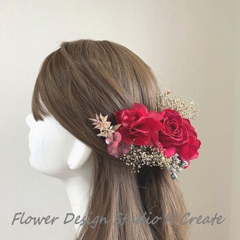赤い薔薇とブラックベリーのヘッドドレス　美女と野獣　ウェディング　赤　バラ　薔薇　結婚式　発表会　髪飾りの画像