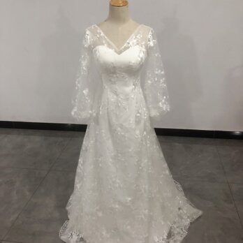 高品質！ ウエディングドレス Vネック 美しい花レース 上品透け袖/花嫁/結婚式の画像
