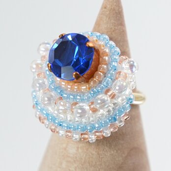 スカーフ留めにも おしゃべりな指輪175 フリーサイズ　ビーズ刺繍のリング　ブルー ビジュー　おおぶりリングの画像