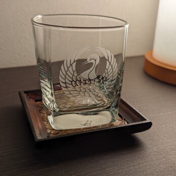 鶴の丸紋　ロックグラスの画像