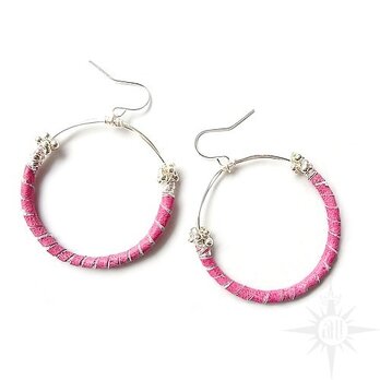 leather hoop  earring の画像