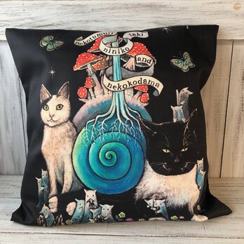 星月猫★「ひとときの魔法」アート　クッションカバー　45㎝クッション対応　コットン100％ 猫 キノコ 猫木霊の画像