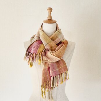 コットンシルクの手織りロングストール　ピンク黄土色ベージュのランダムチェックの画像