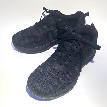 ◆リニューアル再販◆ 超軽量・黒雨柄スポーツスニーカー (ブラック x マットブラック) 22.5cm 〜 28.0cm