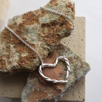【Silver925】Twist heart short necklaceの画像