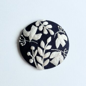 北欧風ことりと草花の刺繍ブローチ【hokuo】#185の画像