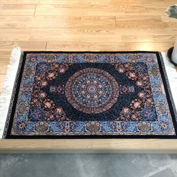 ペルシャ絨毯　ネイアブリシャム　ハイブリッド　カシャン産　玄関マット　ブルー　90x60cmの画像