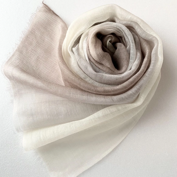 冬支度＊WOOLSILK＊空五倍子色×灰青色×白色＊手染めウールシルクストールの画像