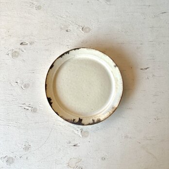 乳白釉　６寸リムプレート