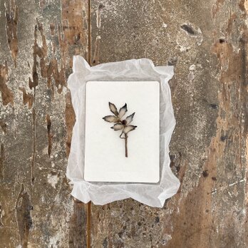『　欅の実　』　手染め装飾布花の画像