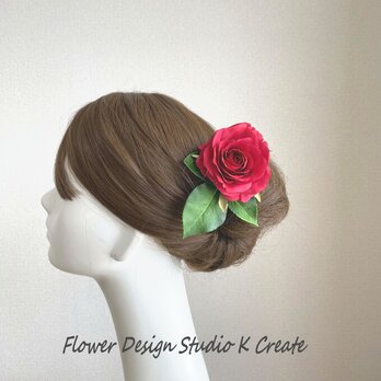 薔薇と葉っぱの髪飾り（赤）　花径80ｍｍ　赤　赤い薔薇　髪飾り　レッド　フローレス　フラメンコ　ダンス　バラ　バレエ　美女と野獣
