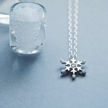 大ぶり 雪の結晶 ロング ネックレス シルバー925の画像