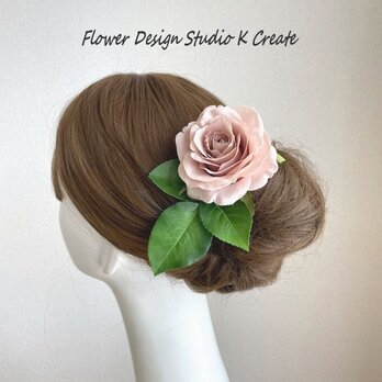 薔薇と葉っぱの髪飾り（ベージュ）　ベージュ　薔薇　髪飾り　フローレス　フラメンコ　ダンス　バラ　発表会　ベージュ　袴　浴衣の画像
