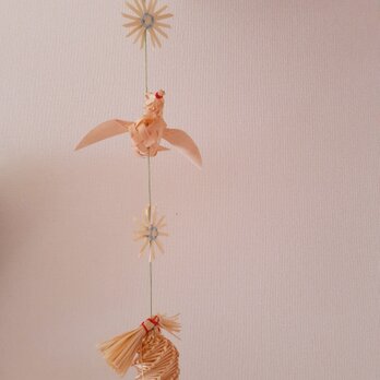 麦わら細工のガーランド　ことり・スパイラルコーン・花の画像