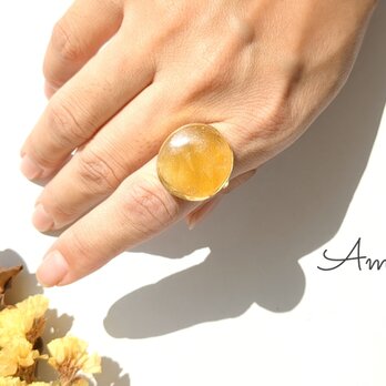 最新作「Amber」の世界でひとつの天然石リングの画像