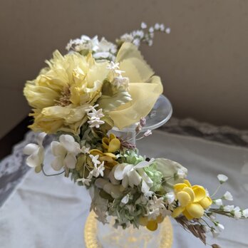 ヘアーアクセサリー　レモンイエローバラと小花たちE9の画像