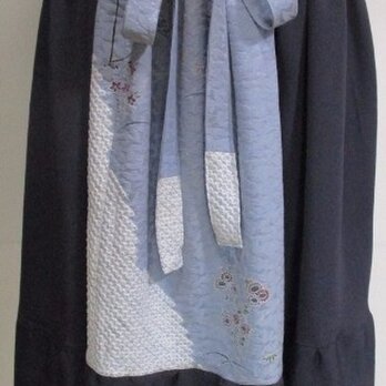 ７４０８　縮緬と絞り柄の着物で作ったスカート　#送料無料の画像