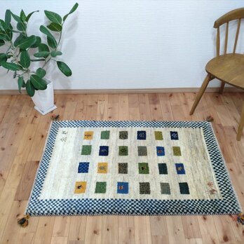 秋の目玉品】ペルシャ ギャッベ　玄関マット大　123x80cm　アイボリー　パネル　市松模様の画像