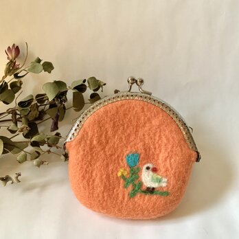 お花にとまる小鳥の刺繍がま口（ブロッサム）の画像