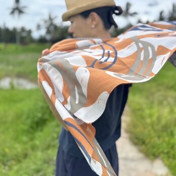 コットンスカーフ「バナナ」夕暮れの画像