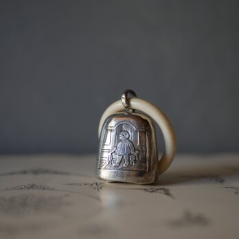 純銀　丸くて可愛いベビーラトル　フランスアンティーク　ミネルヴァファーストの画像